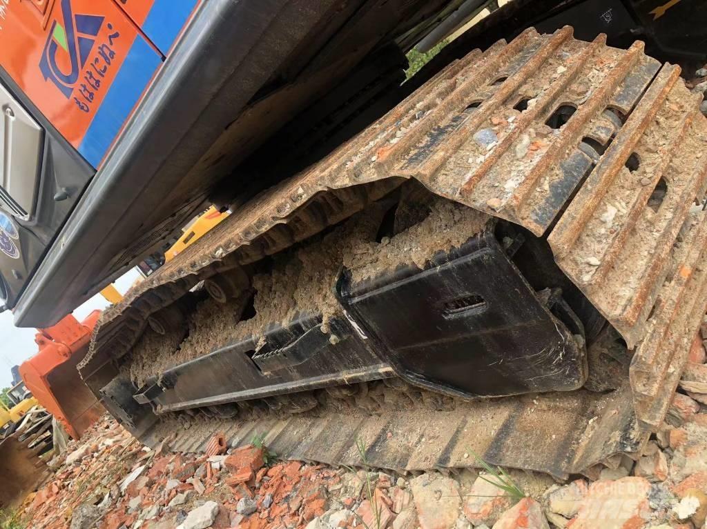 Hitachi ZX 210 Escavatori cingolati
