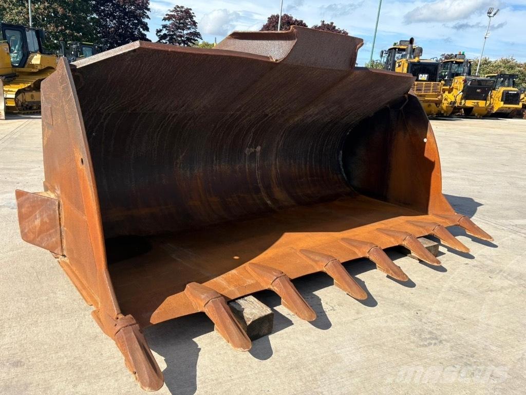 CAT 980 Bucket Benne