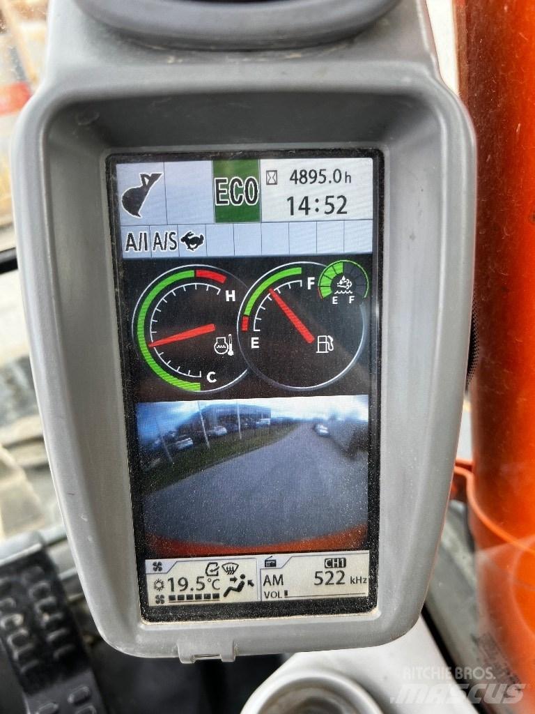 Hitachi ZX 135 US-6 Escavatori cingolati