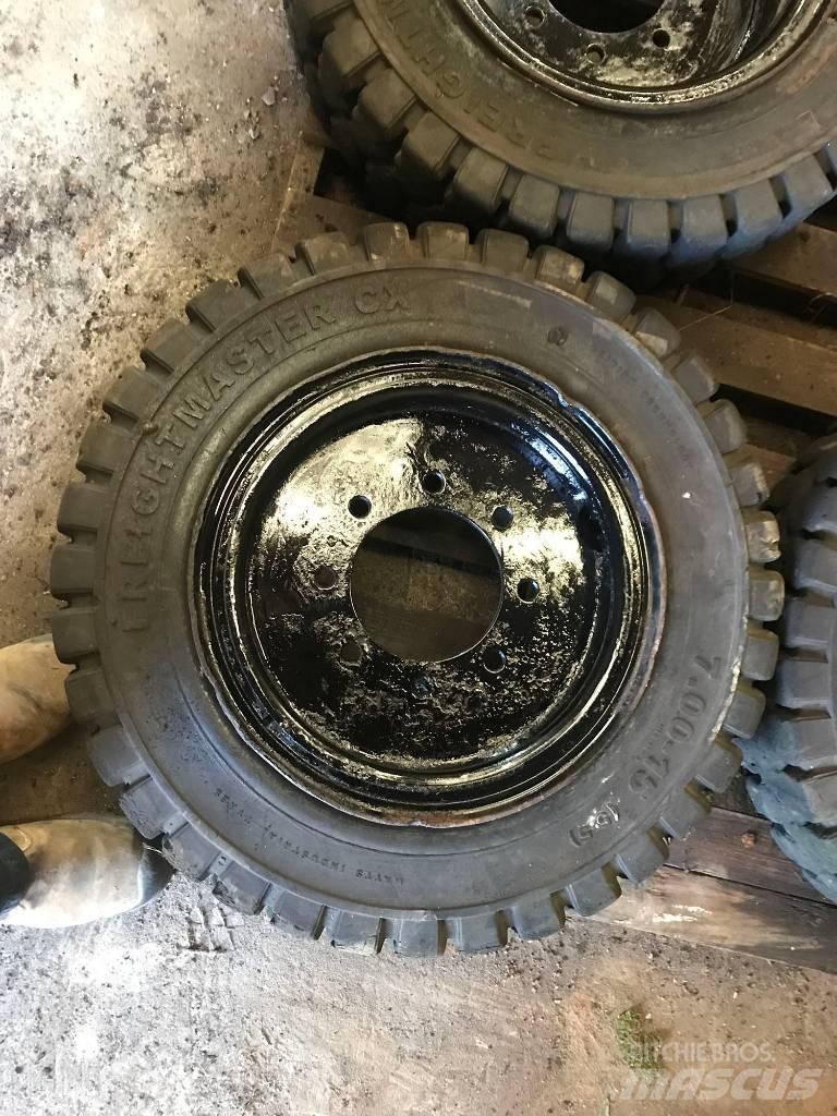 Bobcat S 175 Mini Pale Gommate