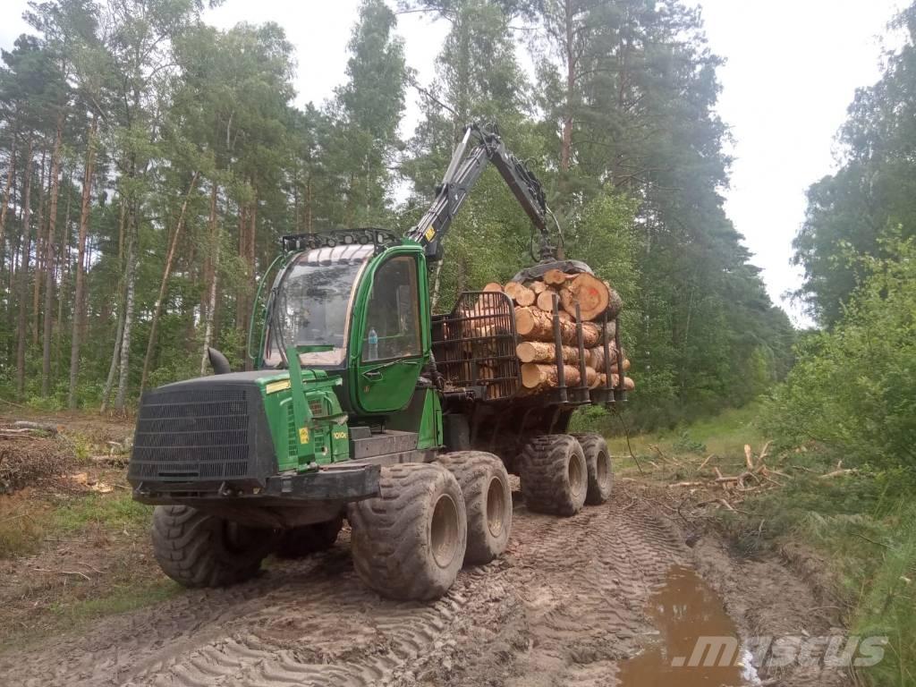 John Deere 1010 E Forwarder
