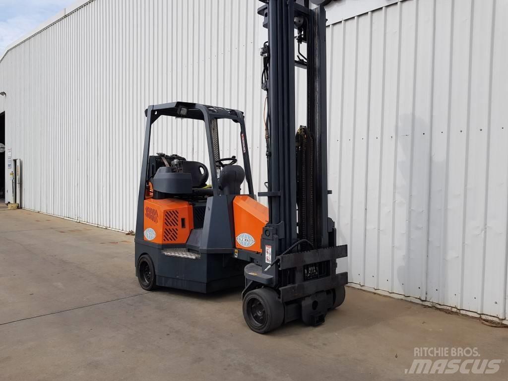 Aisle-Master 20S Elevatore passaggio stretto