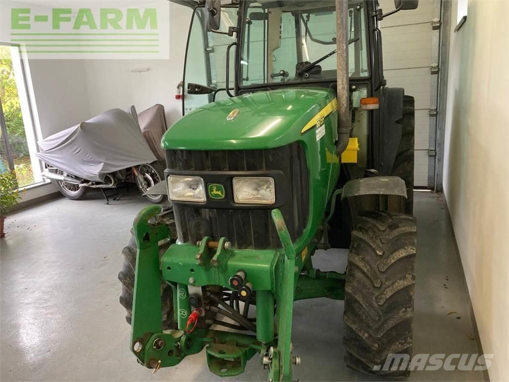 John Deere 5515F Trattori