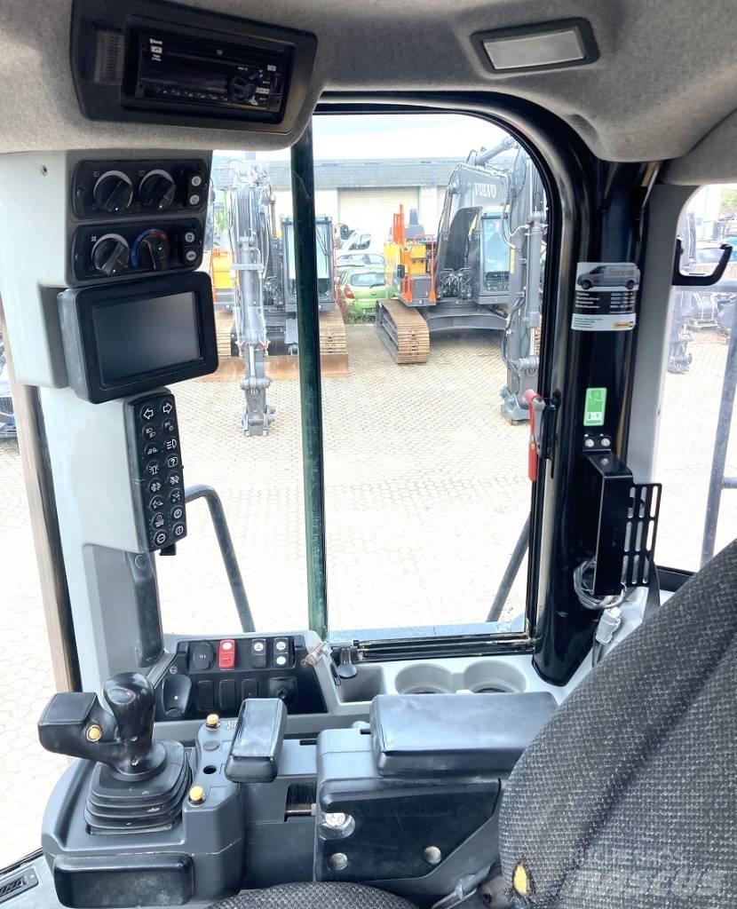 CAT 972 M Pale gommate