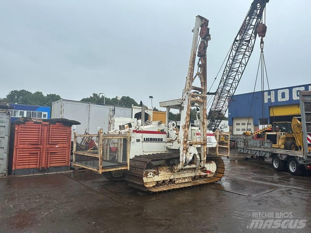 Liebherr RL 22 B Posatubi cingolati