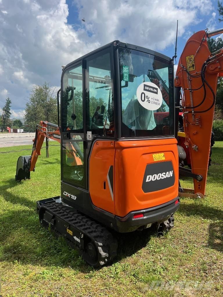 Doosan DX 19 Escavatori cingolati