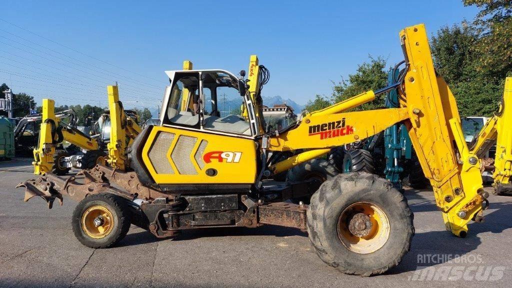 Menzi Muck A91 Mobil Escavatori gommati