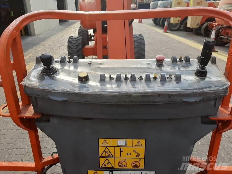 JLG 800AJ Piattaforme a braccio articolato