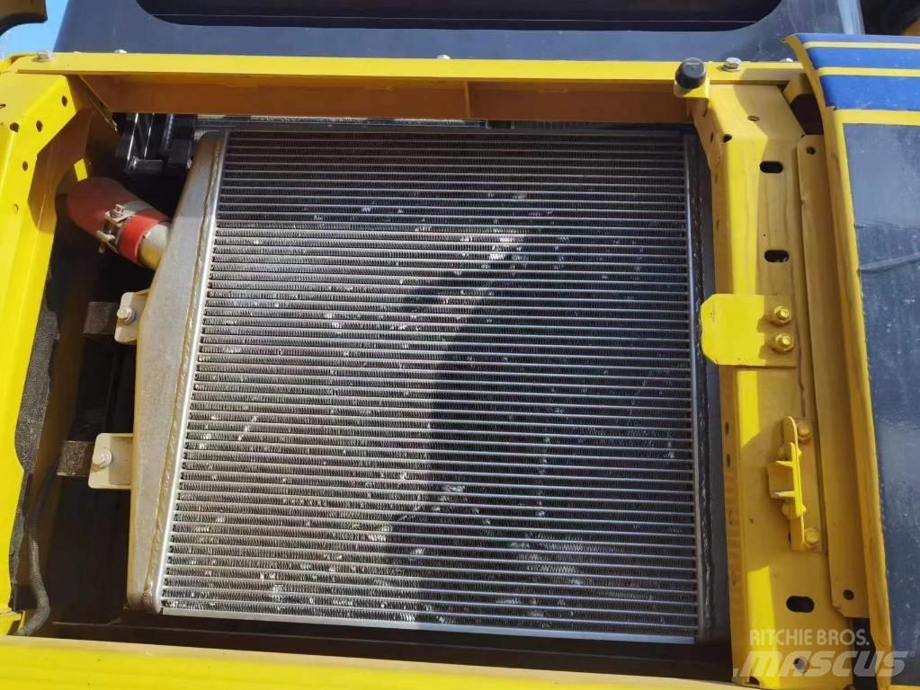 Komatsu PC 450-8 Escavatori cingolati