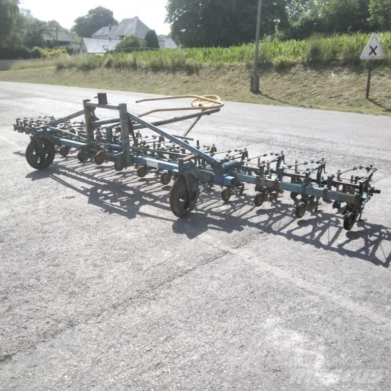  DELFOSSE 12 RANGS Altre macchine e accessori per l'aratura
