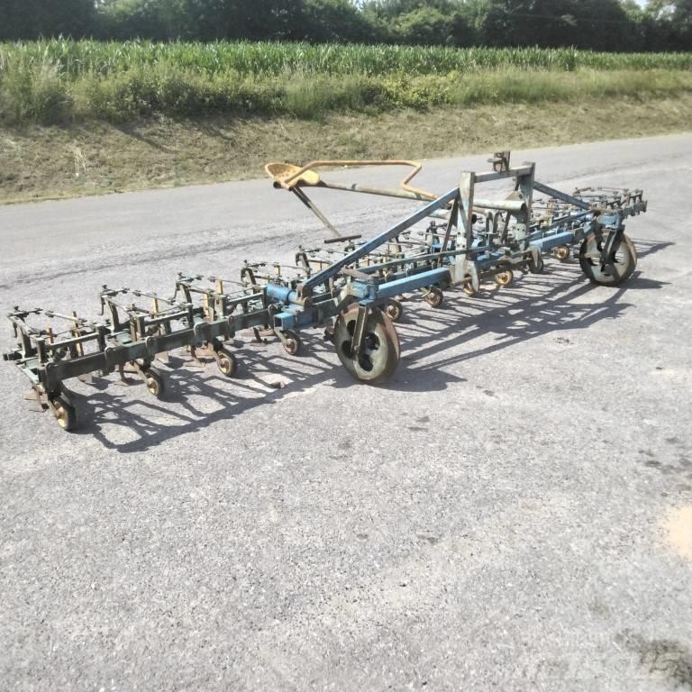  DELFOSSE 12 RANGS Altre macchine e accessori per l'aratura
