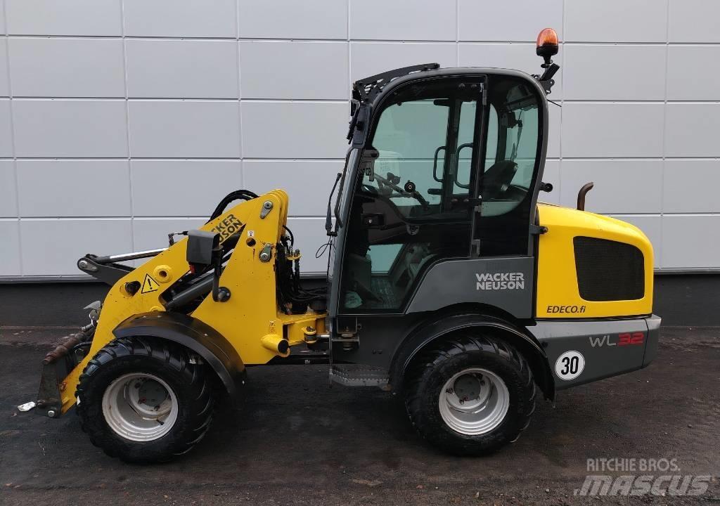 Wacker Neuson WL 32 Pale gommate