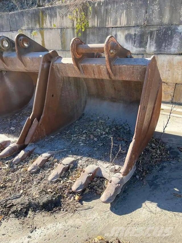 Komatsu PC 400 Escavatori cingolati