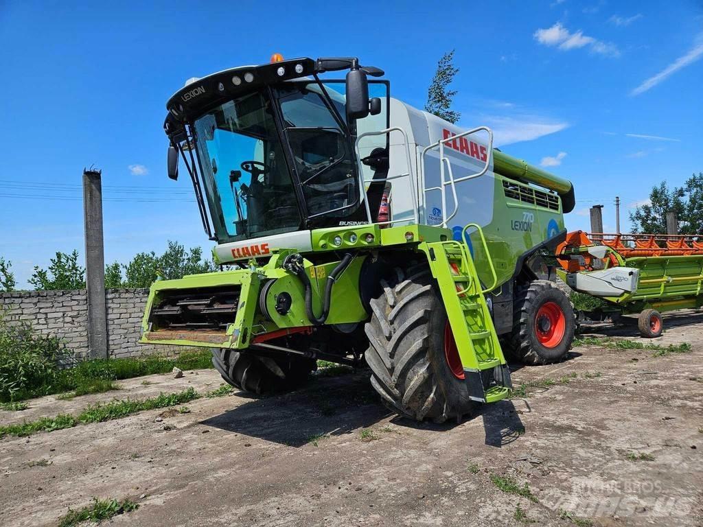 CLAAS Lexion 770 Mietitrebbiatrici