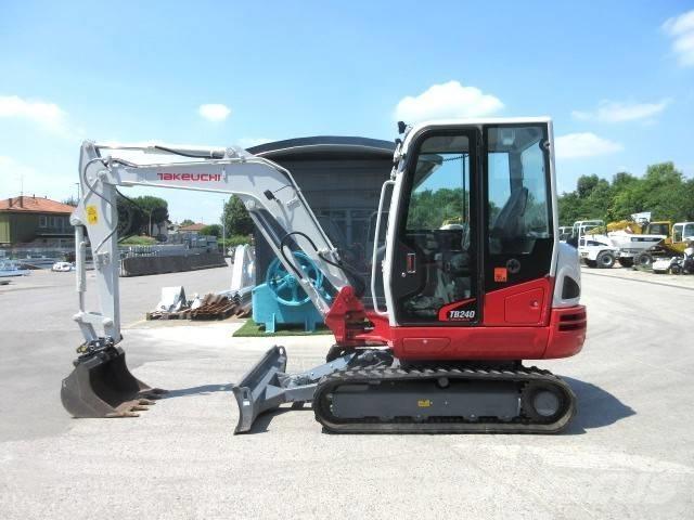 Takeuchi TB 240 Miniescavatori