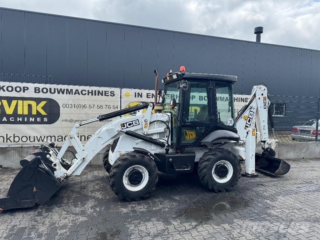 JCB 2 CX Terne