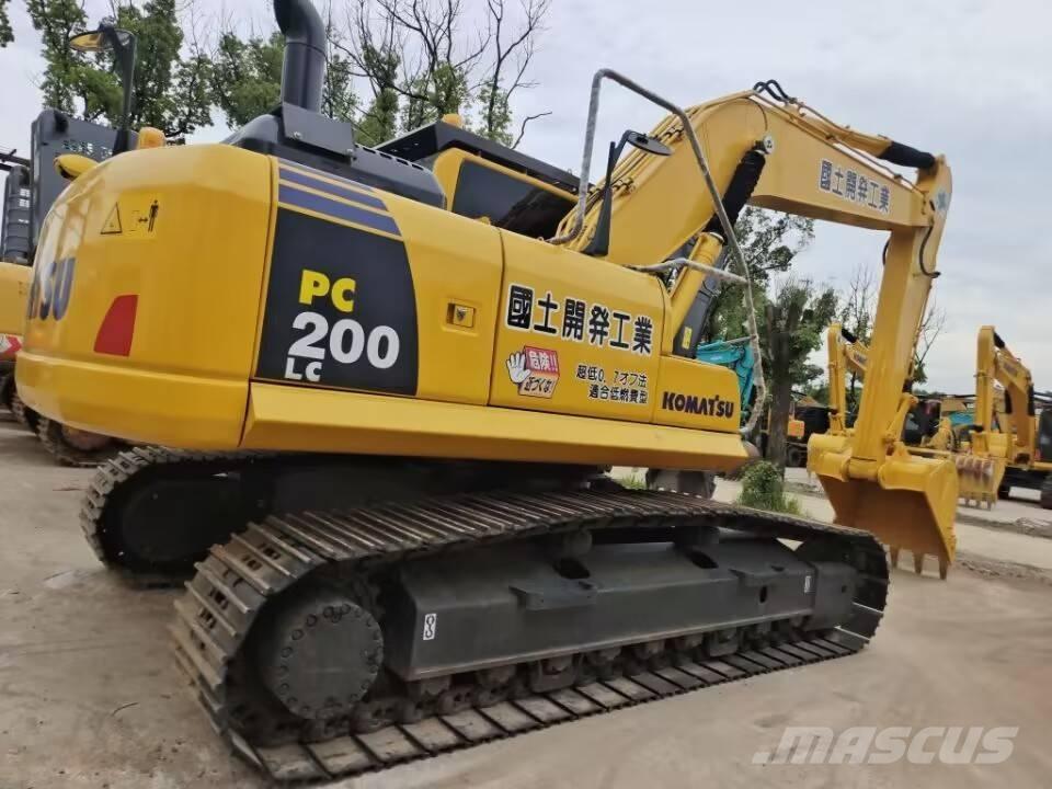 Komatsu PC 200-8 Escavatori cingolati