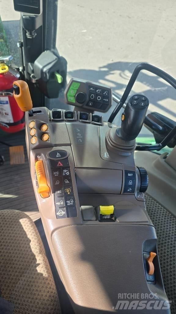 John Deere 5125R Trattori