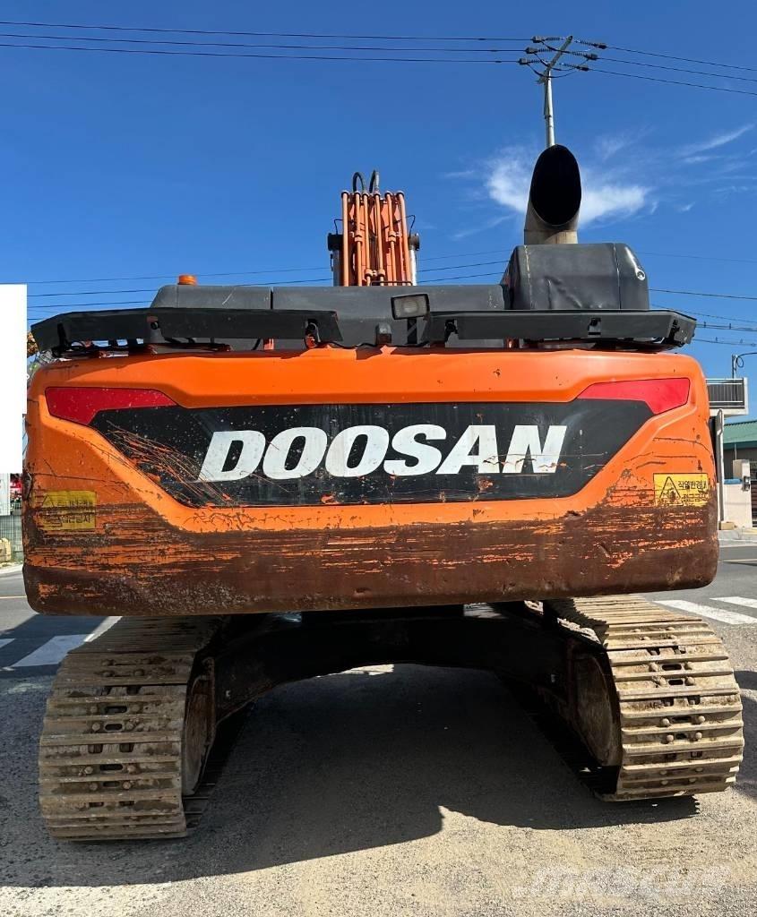 Doosan DX 300 LC-3 Escavatori cingolati