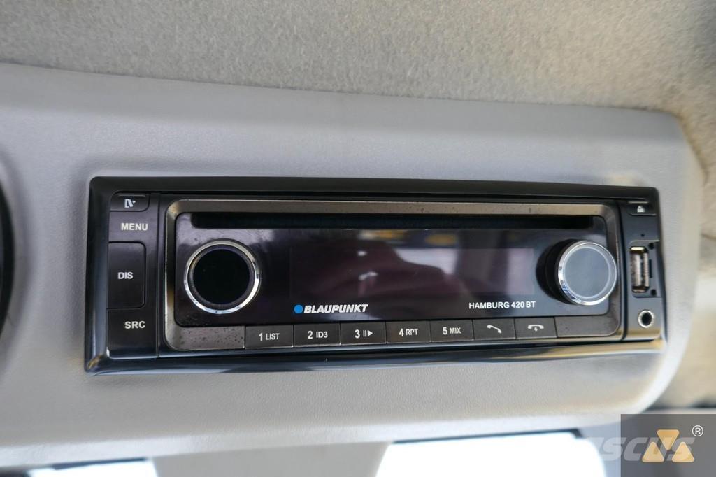 CAT 938K Pale gommate