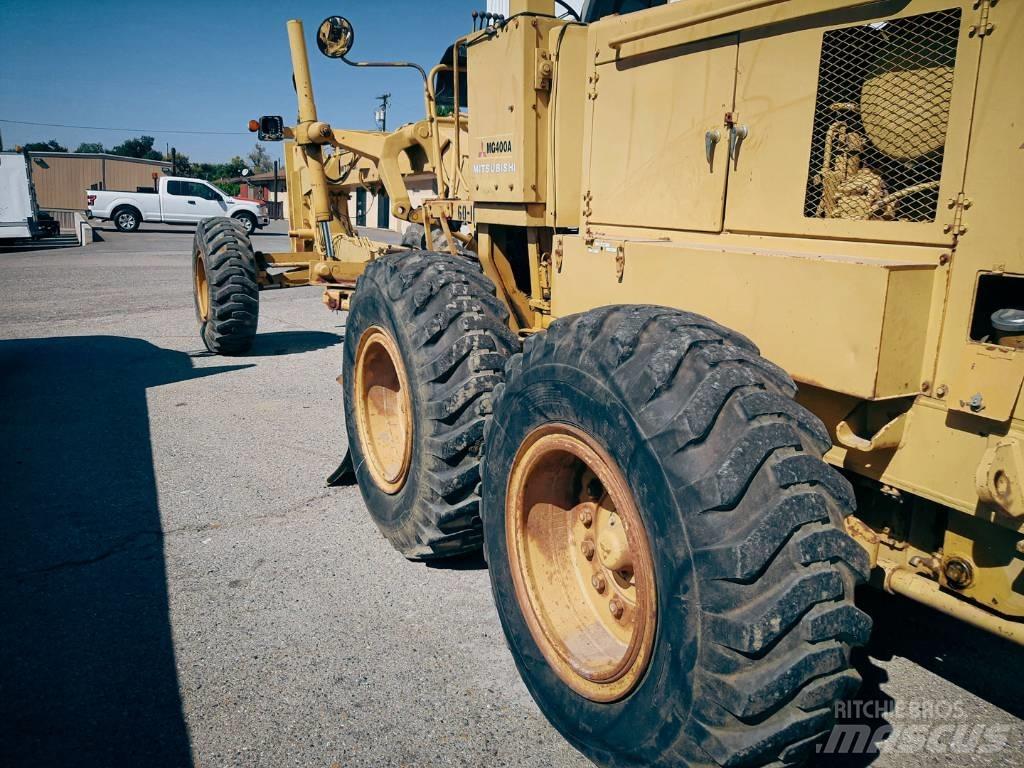 Mitsubishi MG400 Motorgraders
