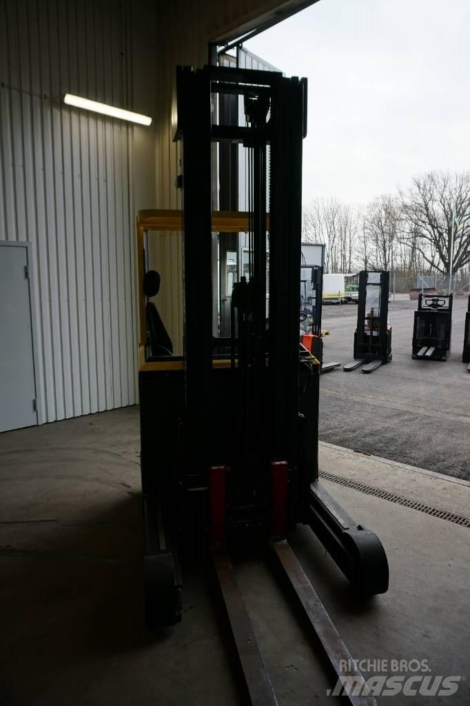 Hyster R1.4 Carrello retrattile