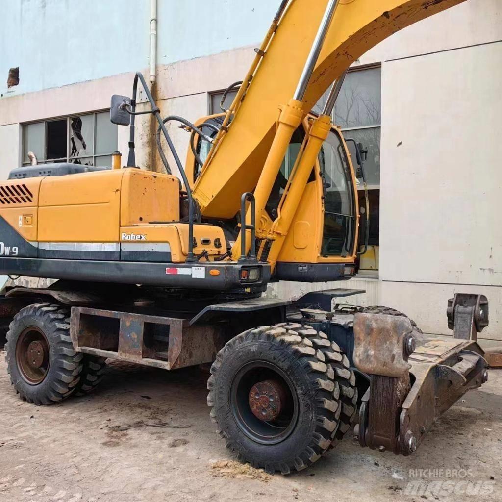 Hyundai 210-9 Escavatore a benna frontale