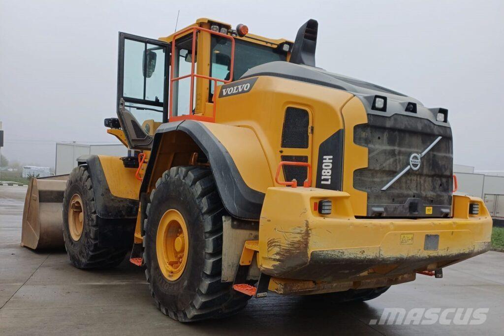Volvo L180H Pale gommate