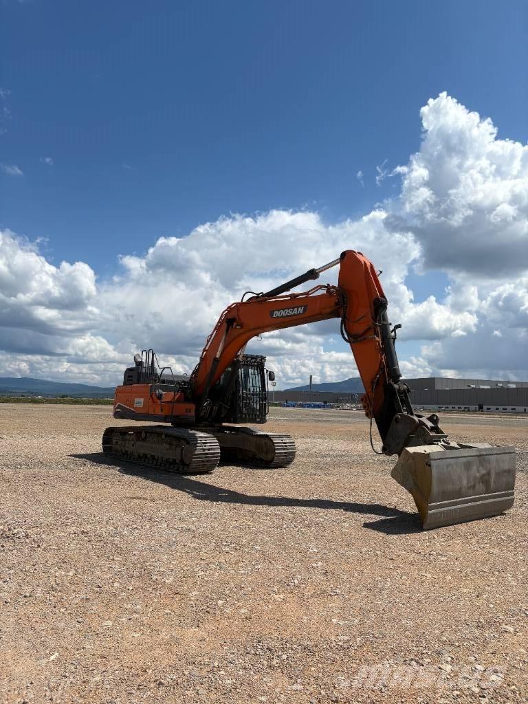 Doosan DX 300 LC-5 Escavatori cingolati
