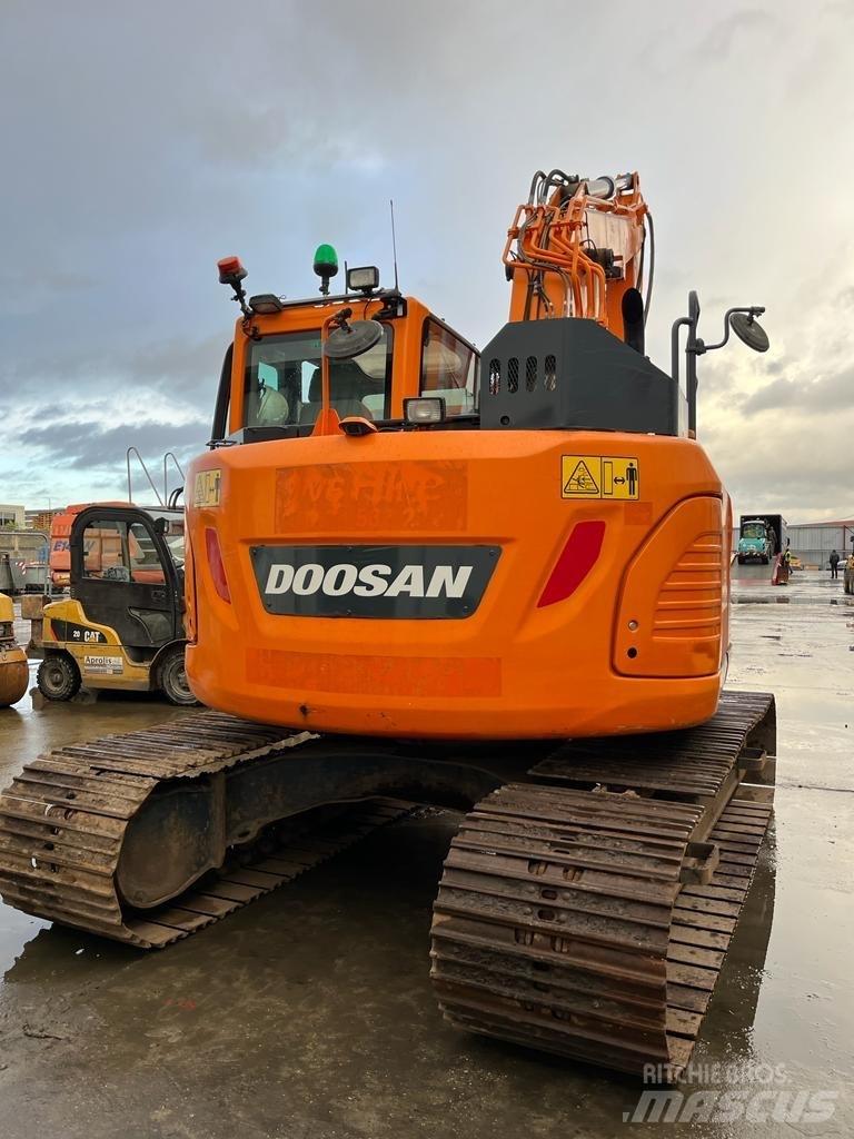 Doosan DX140 LCR Escavatori cingolati