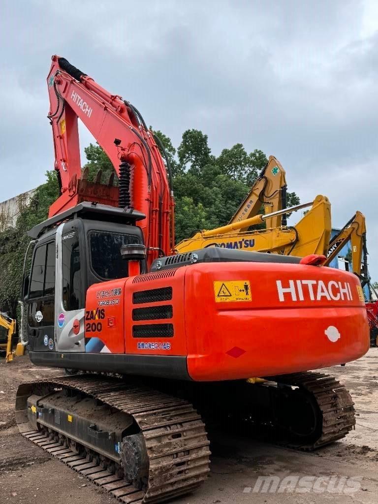 Hitachi ZX 200 Escavatori cingolati