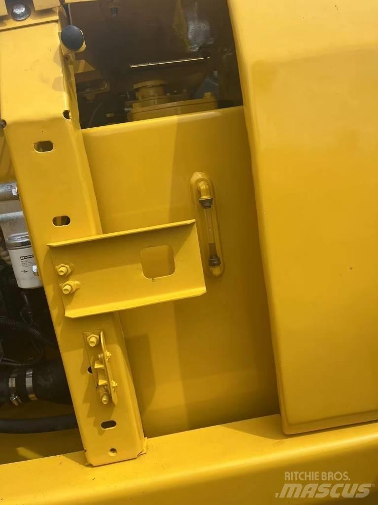 Komatsu PC 130 Escavatori medi 7t - 12t