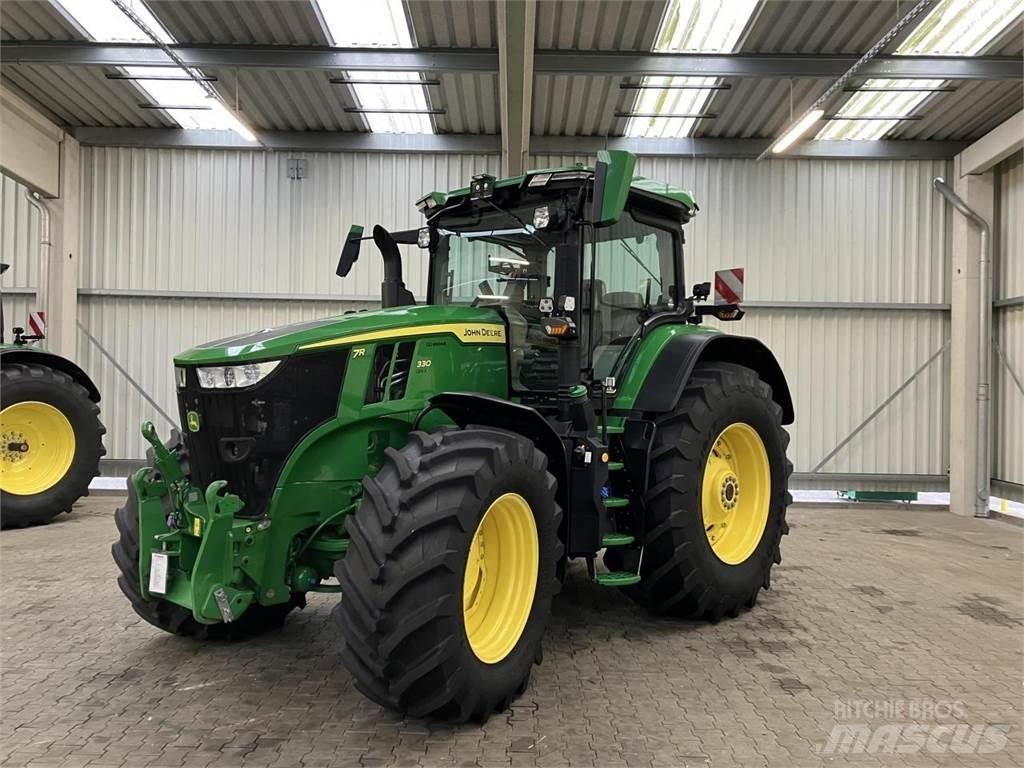 John Deere 7R 330 Trattori