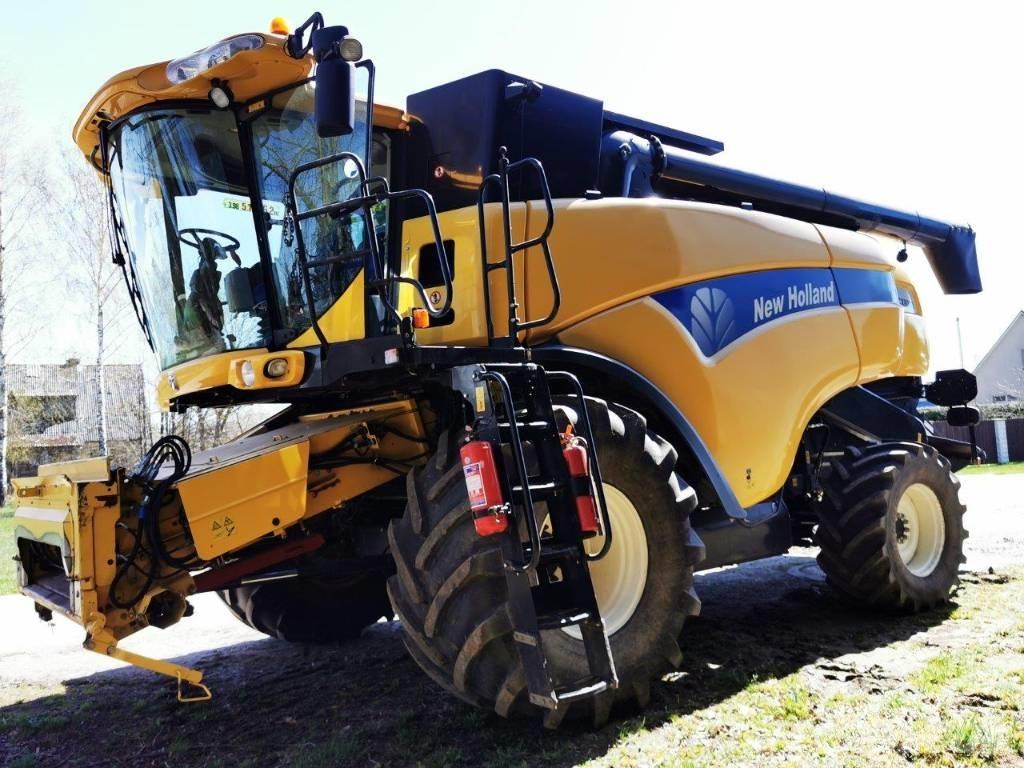 New Holland CX 8090 Mietitrebbiatrici