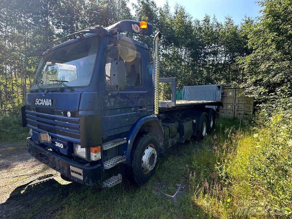 Scania 113 Camion con gancio di sollevamento