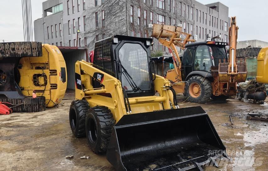 CAT 246D Mini Pale Gommate
