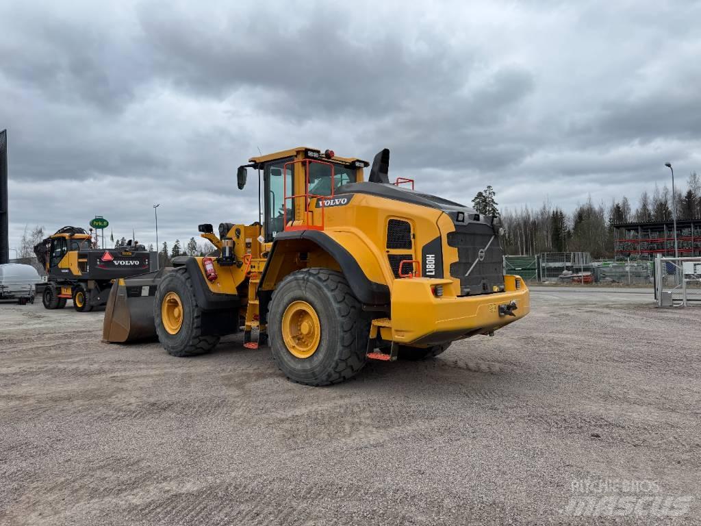 Volvo L 180 H Pale gommate