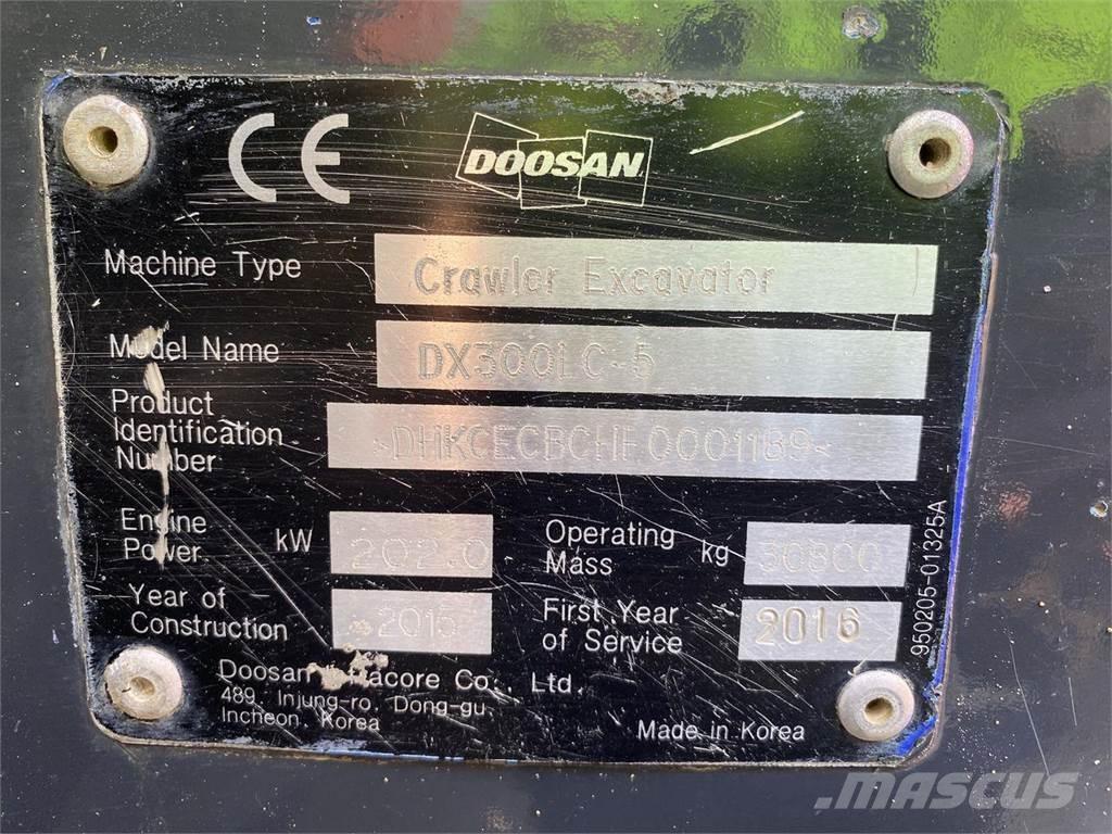 Doosan DX300LC-5 Escavatori cingolati