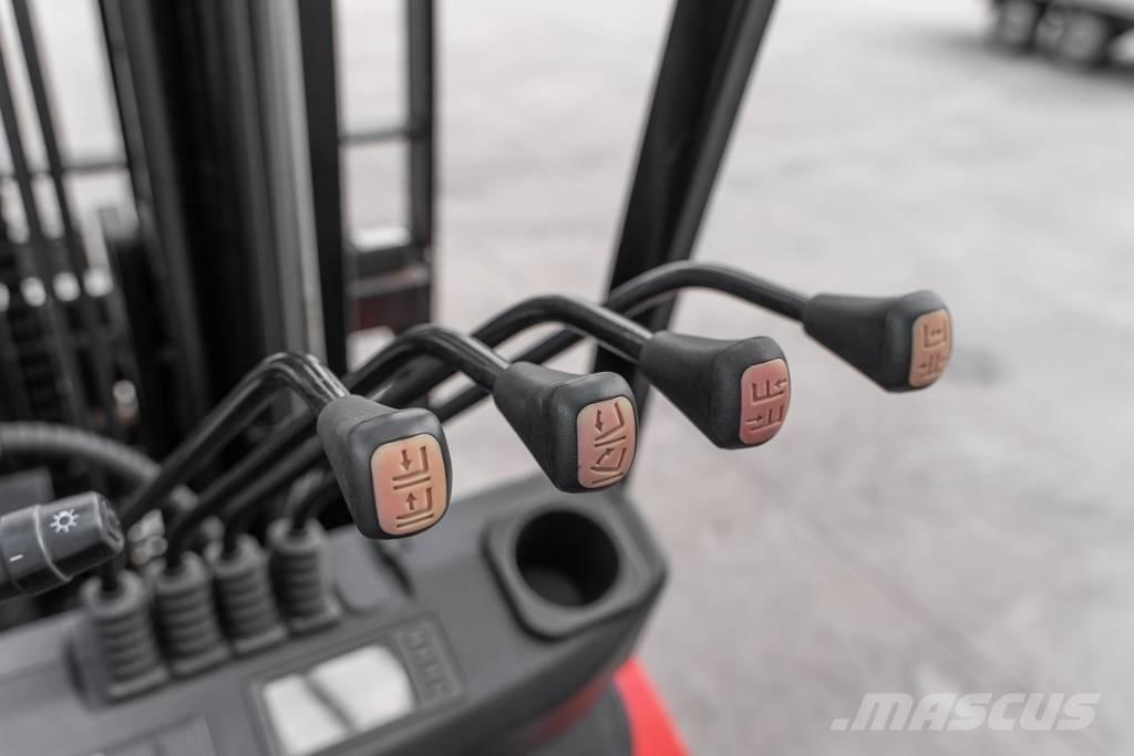 Manitou MI 30 D Carrelli elevatori diesel