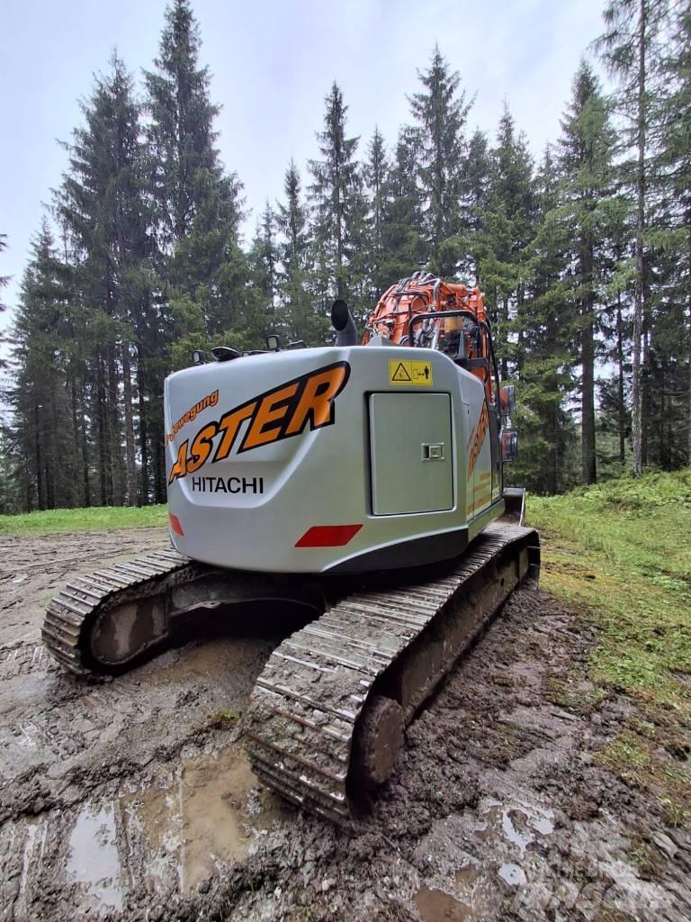 Hitachi ZX 225 US LC Escavatori cingolati