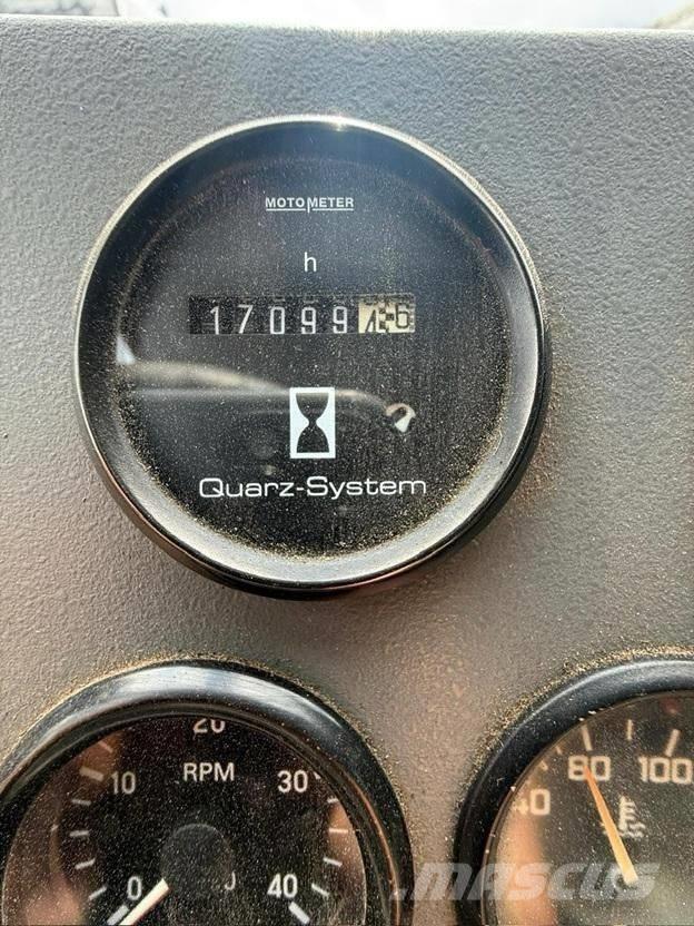 Grove GMK 3055 Gru per tutti i terreni