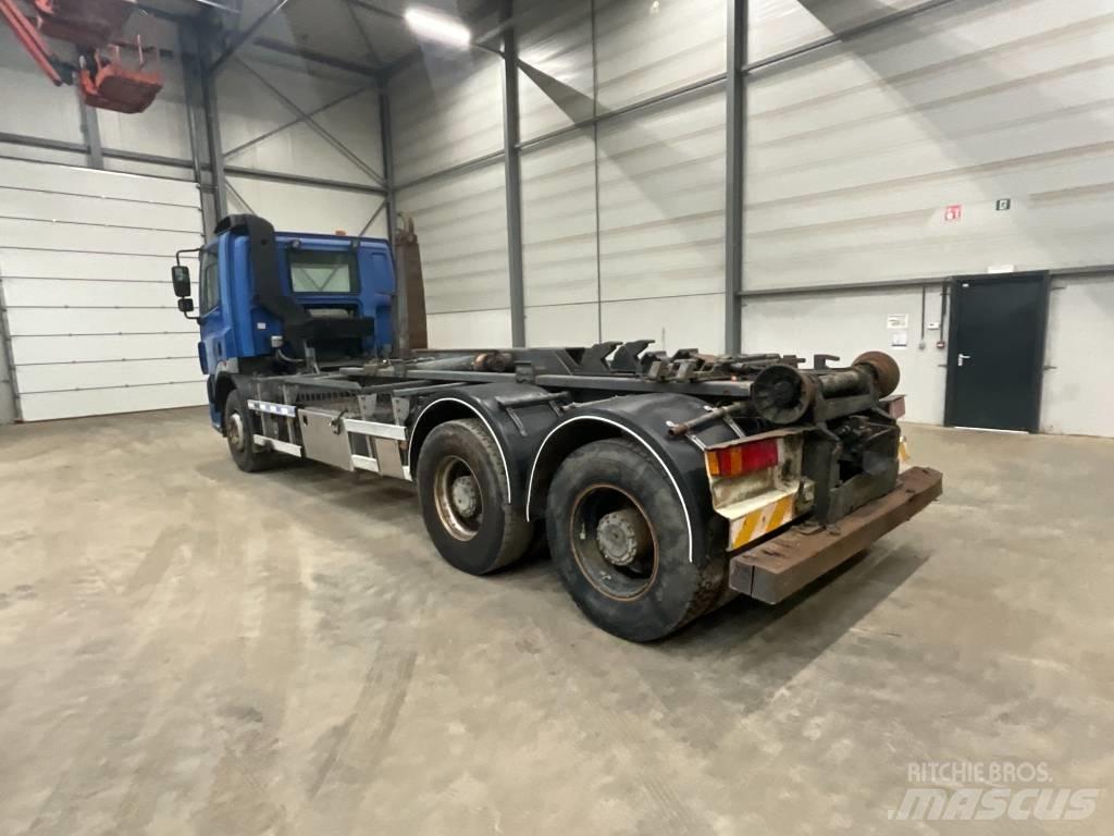 DAF CF 340 6X4 Camion con gancio di sollevamento