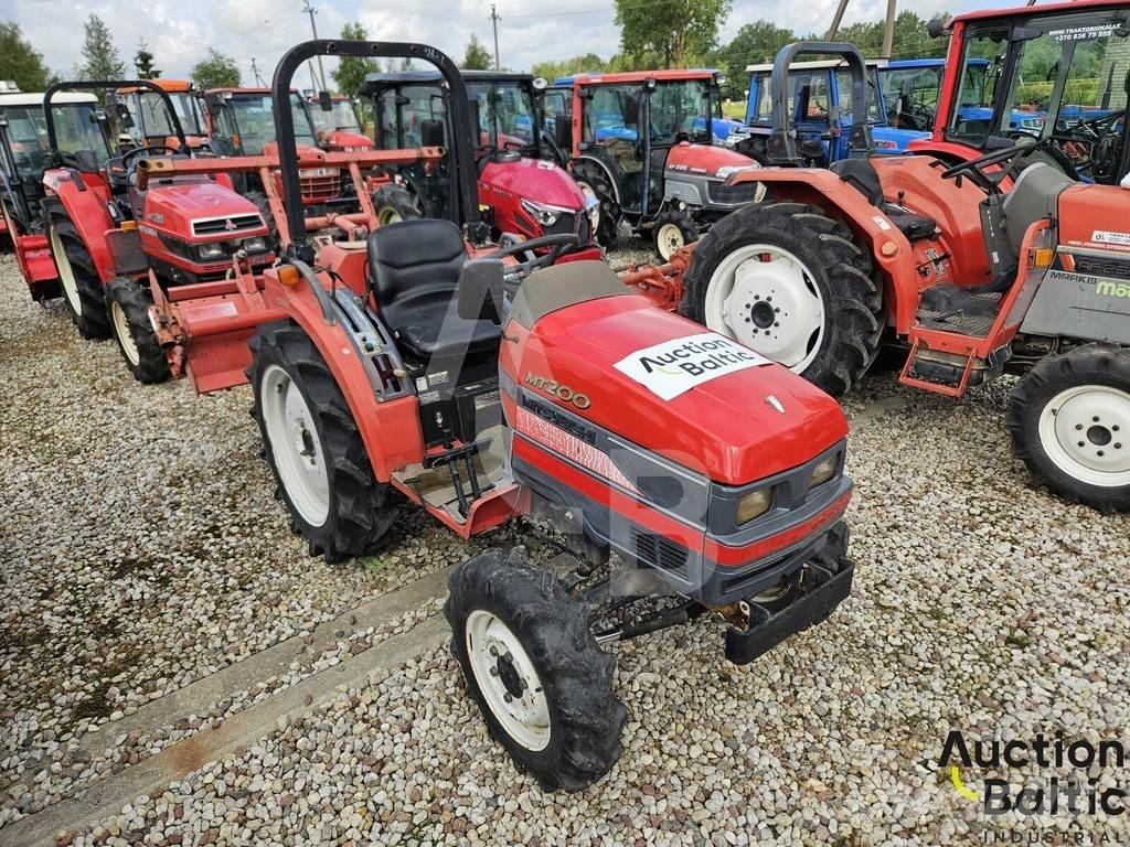 Mitsubishi MT200 Trattori
