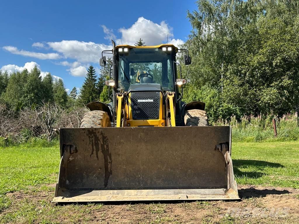 Komatsu WB 97 S-8 Terne