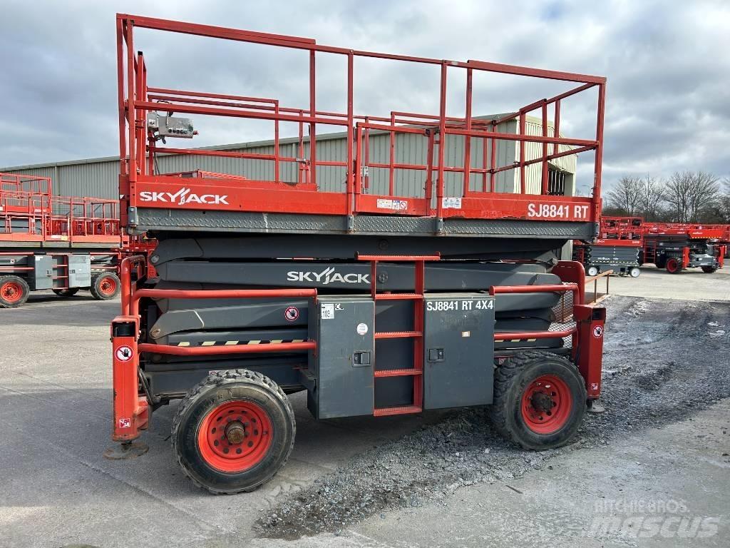 SkyJack SJ 8841 RT Piattaforme a pantografo