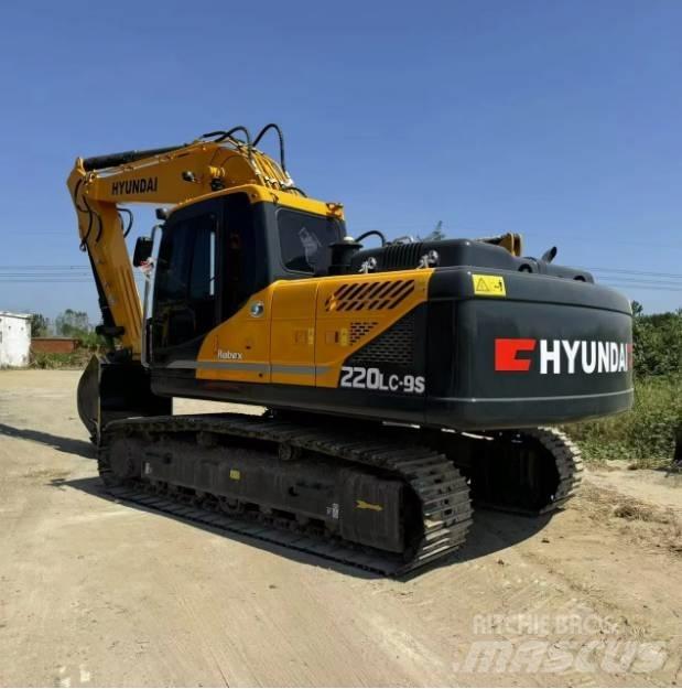 Hyundai R220-9S Escavatori cingolati
