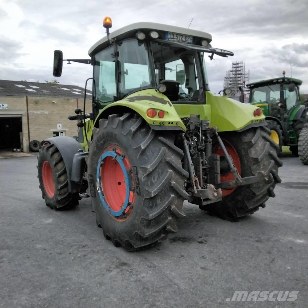 CLAAS 640 ARION Trattori