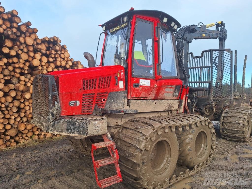 Komatsu 835 Forwarder
