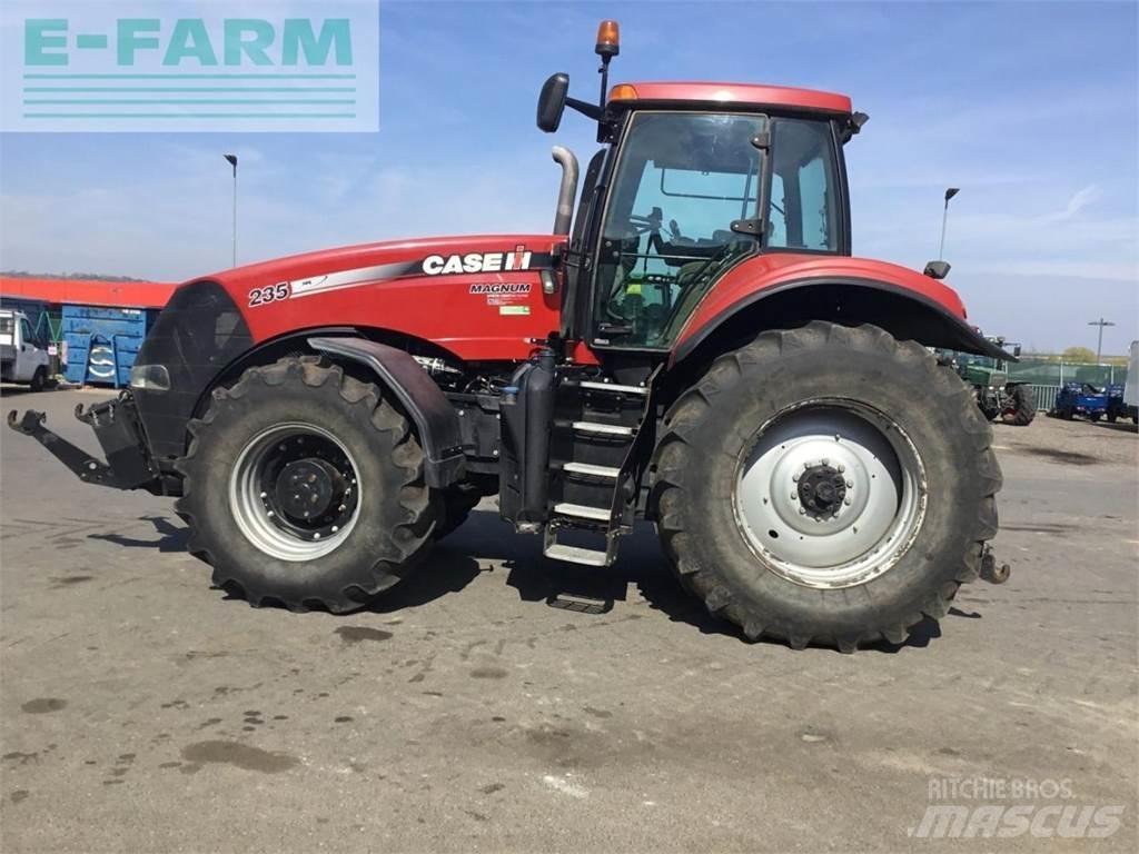 Case IH Magnum 235 Trattori