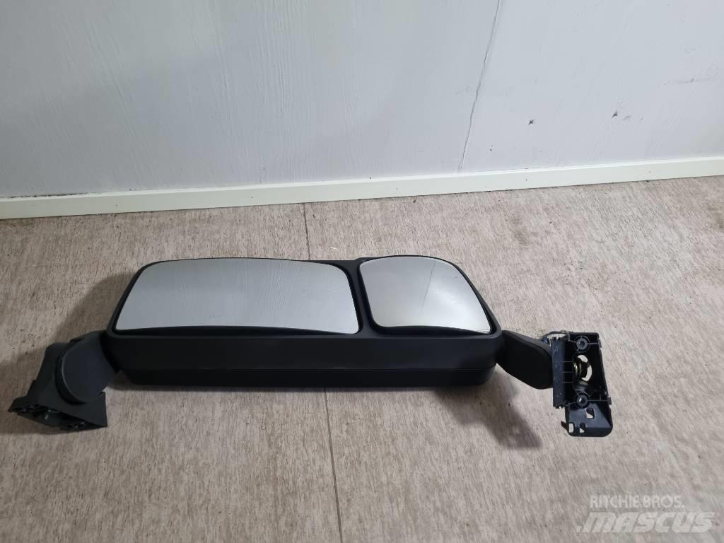 Mercedes-Benz MP4 Telaio e sospensioni